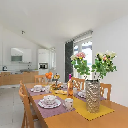 Empress Appartement *