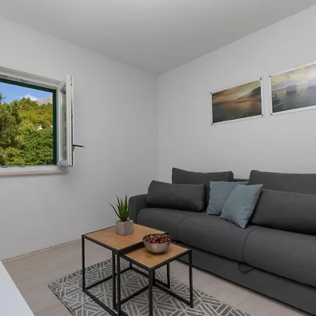 Empress Appartement Mimice