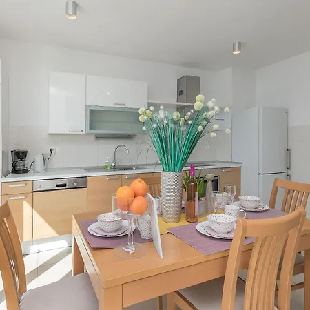 Empress Appartement *