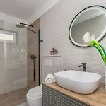 Empress Appartement Mimice