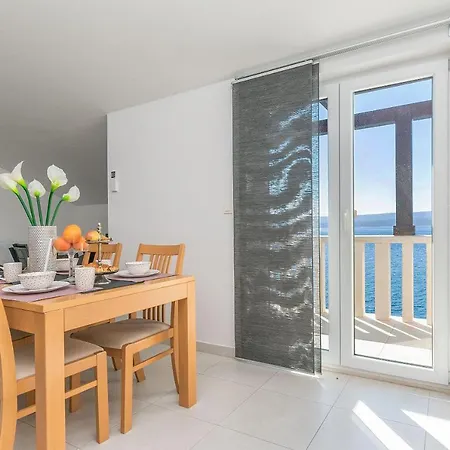 Apartament Empress Mimice