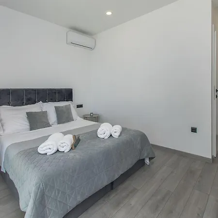 Empress Apartmán